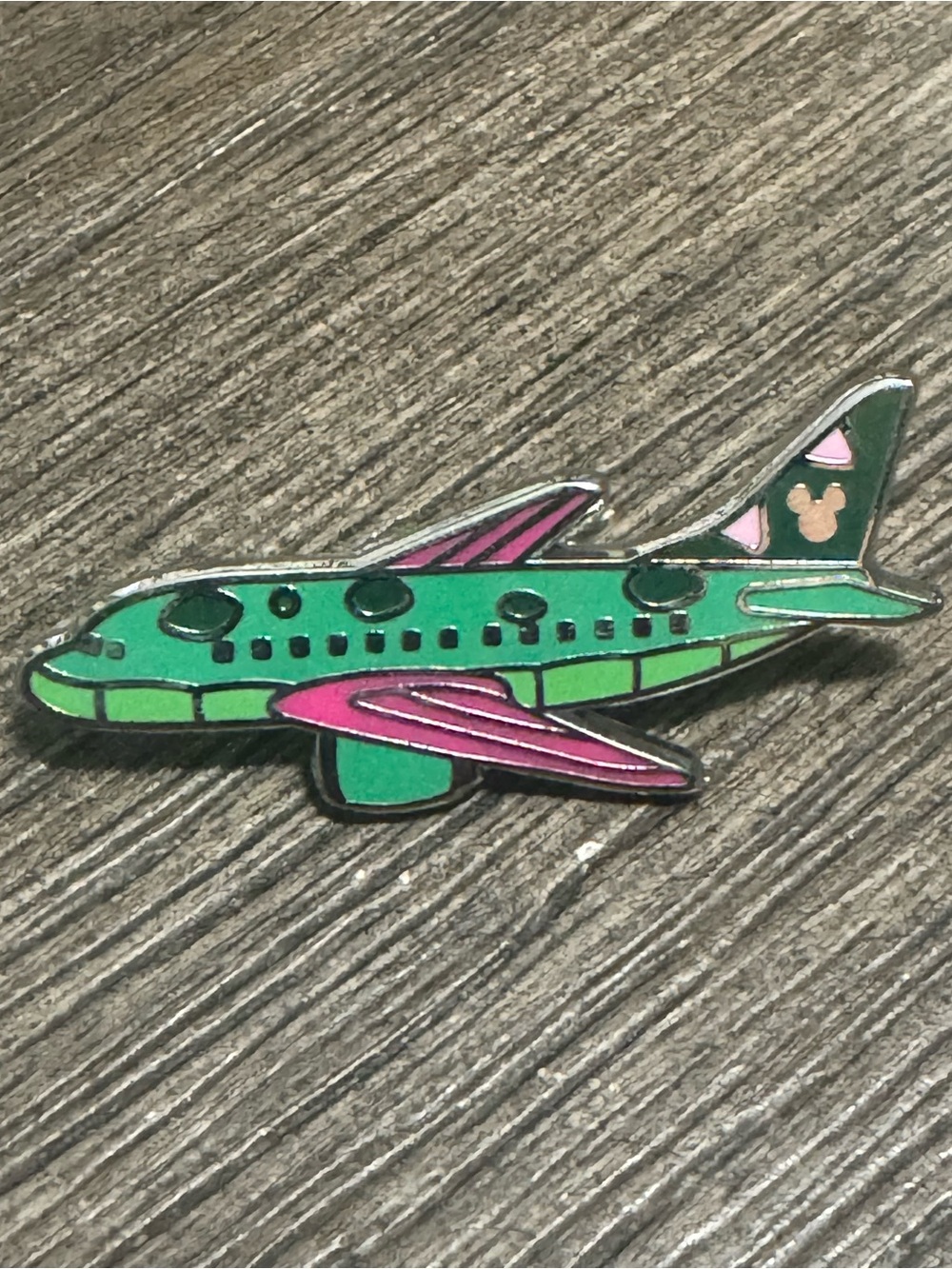 5/$25 Disney pin Elliott - Character Airplanes - Completer - Hidden Mickey